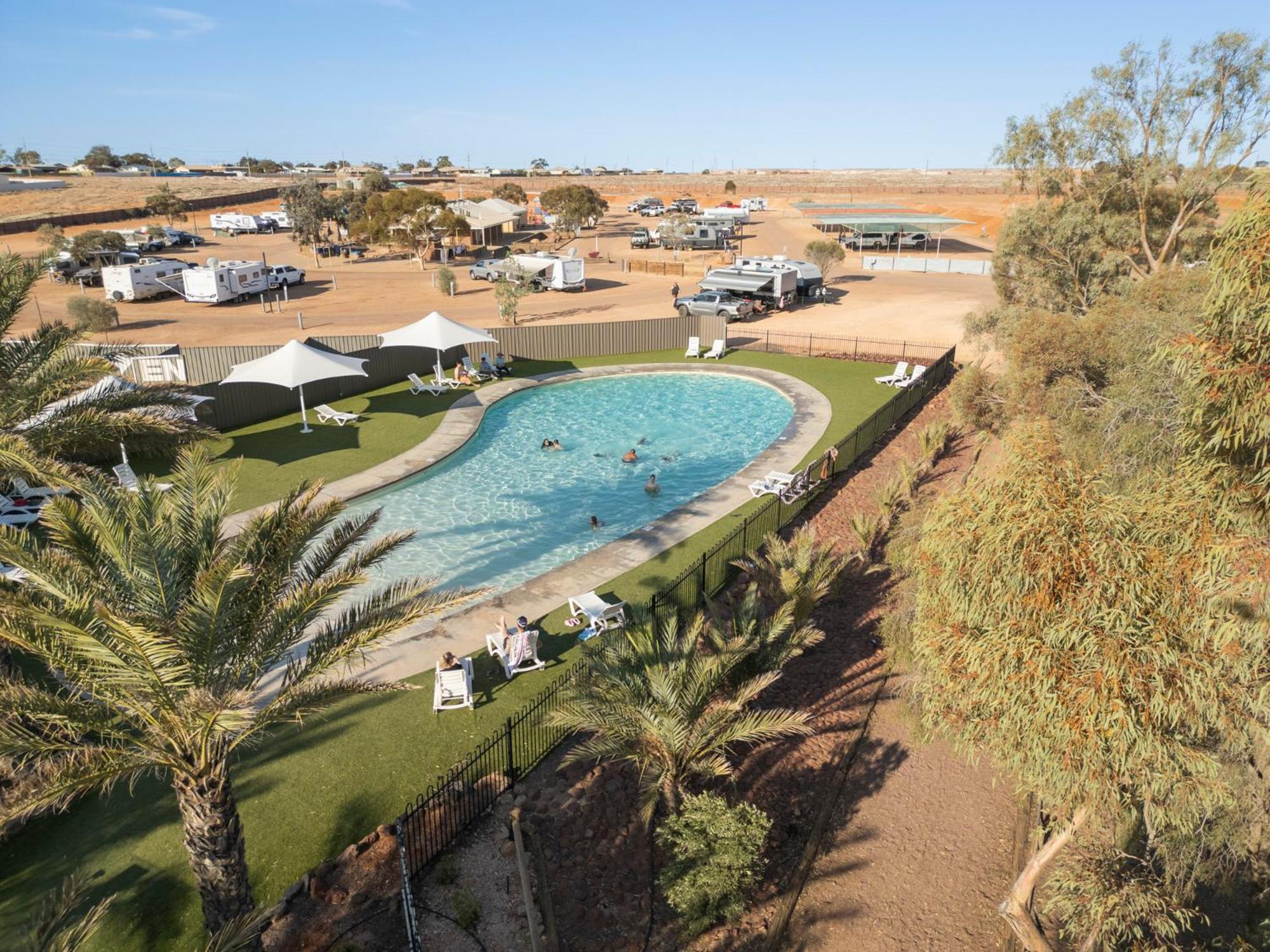 Big4 Stuart Range Outback Resort Coober Pedy Buitenkant foto