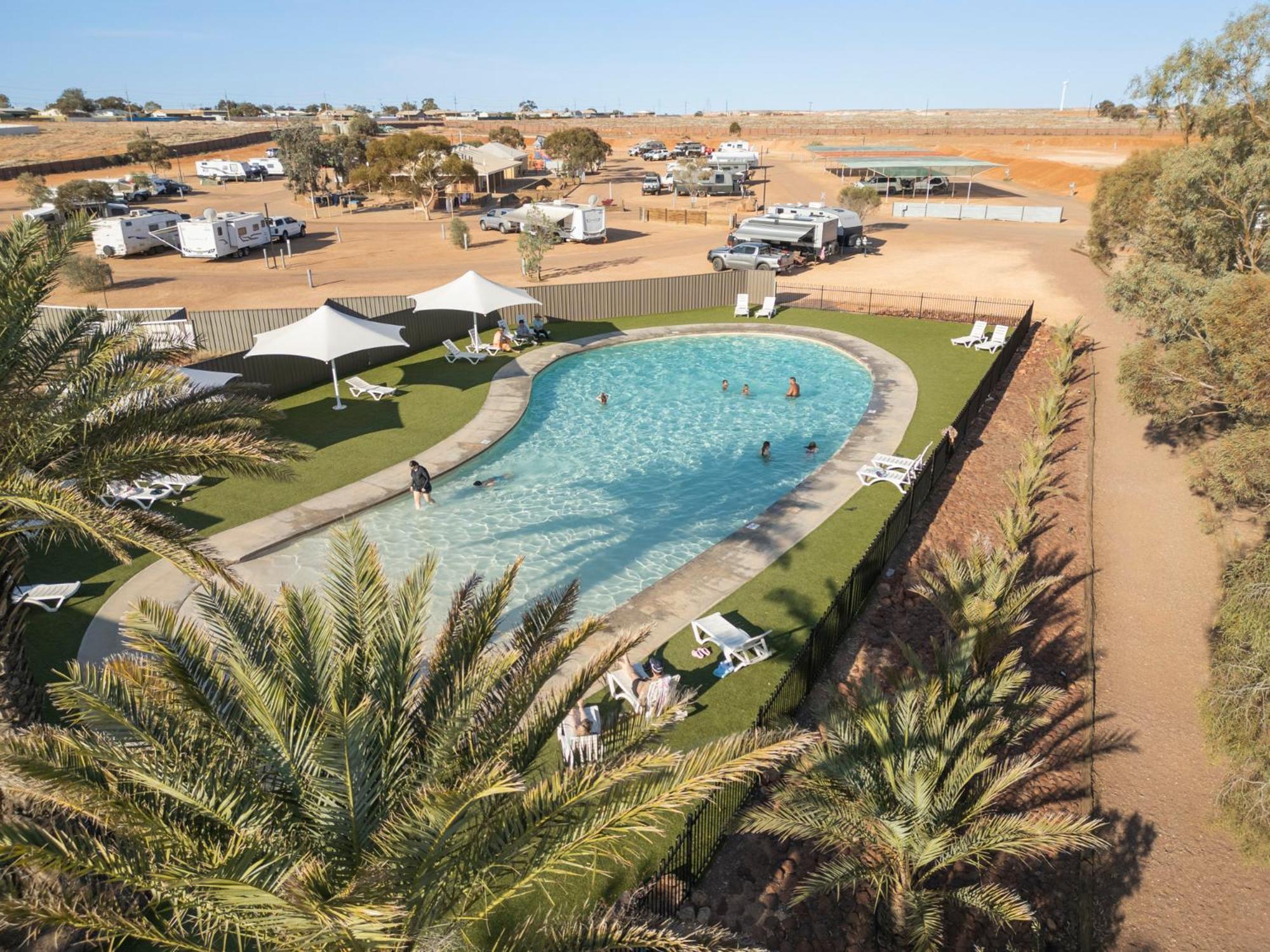 Big4 Stuart Range Outback Resort Coober Pedy Buitenkant foto