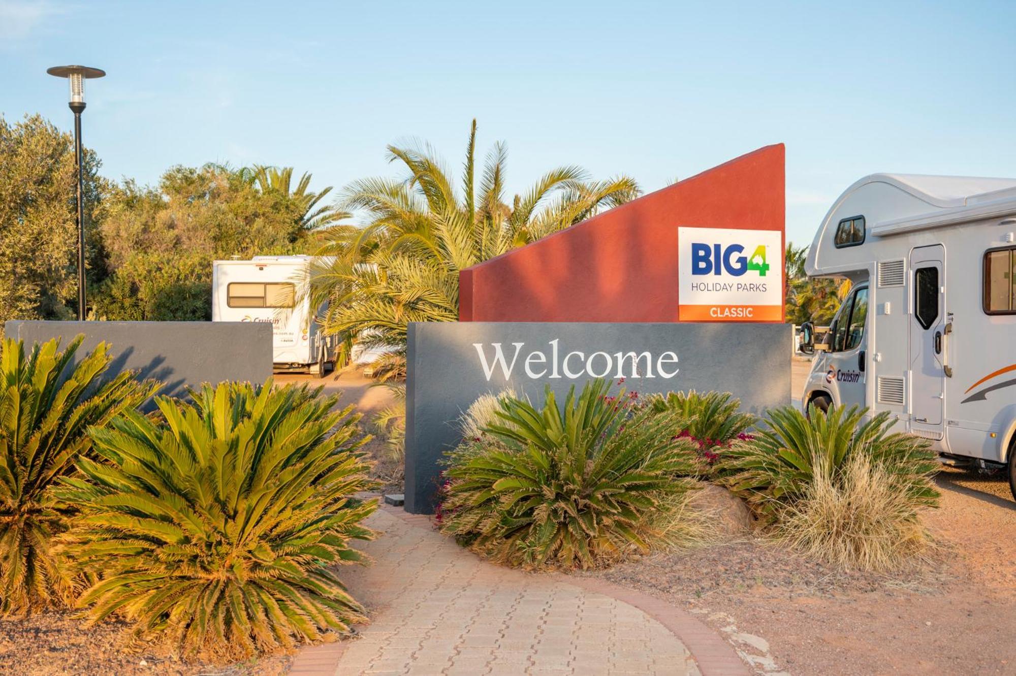 Big4 Stuart Range Outback Resort Coober Pedy Buitenkant foto