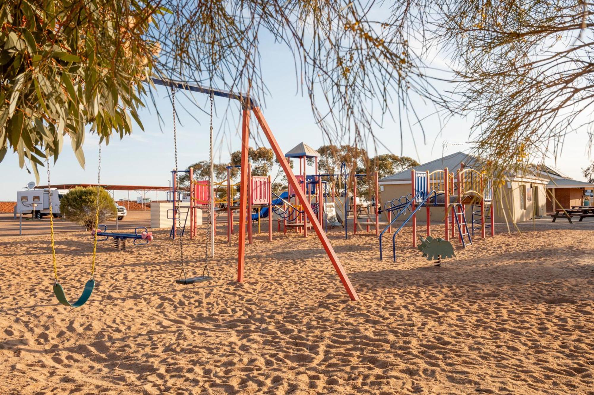 Big4 Stuart Range Outback Resort Coober Pedy Buitenkant foto