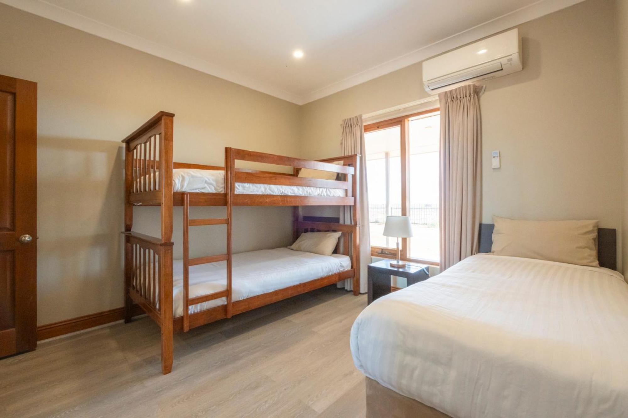 Big4 Stuart Range Outback Resort Coober Pedy Buitenkant foto